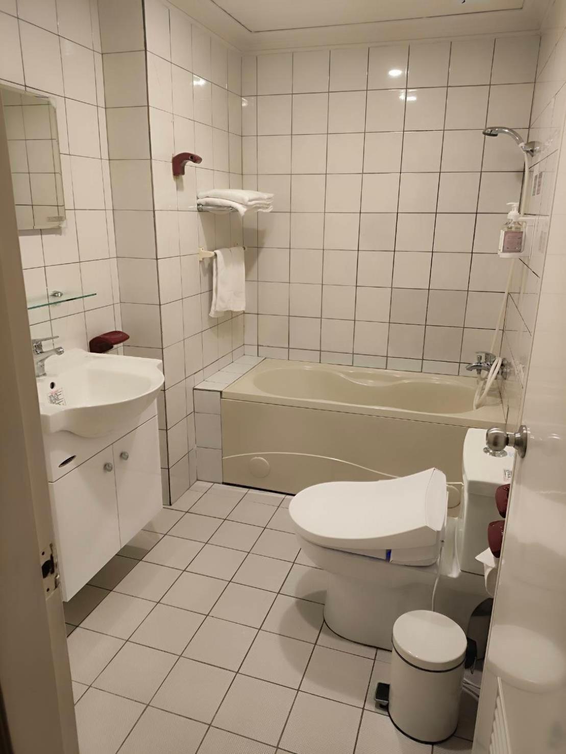 Gawa Hotel Taipei Bagian luar foto