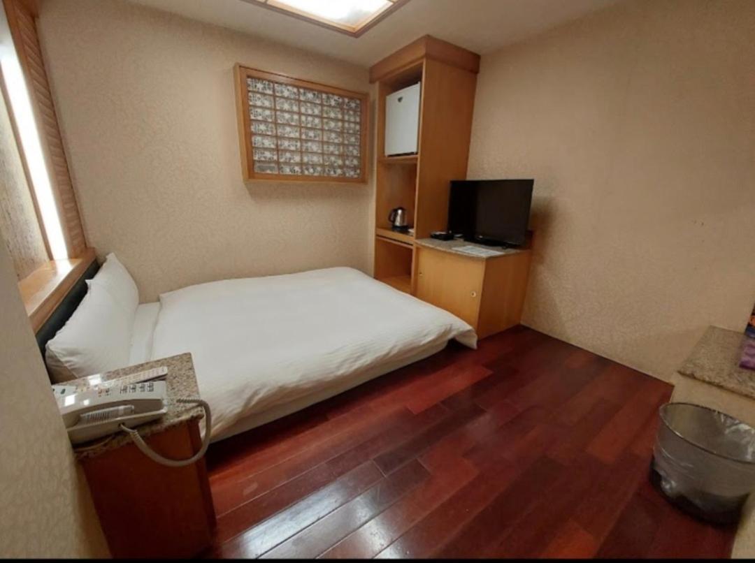 Gawa Hotel Taipei Bagian luar foto